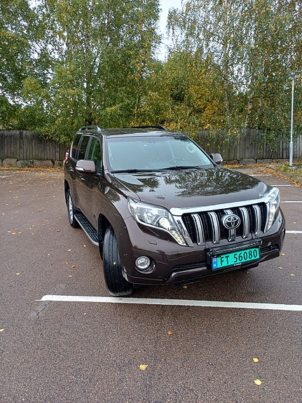 Toyota Land Cruiser 10 of 20