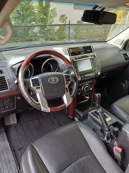 Toyota Land Cruiser 13 of 20