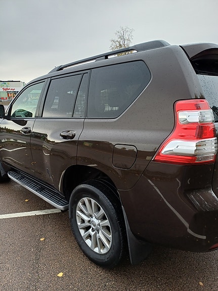 Toyota Land Cruiser 6 of 20