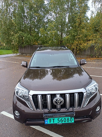 Toyota Land Cruiser 4 of 20