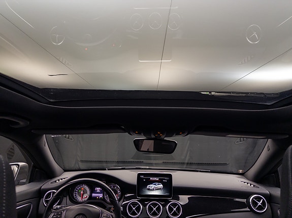 Mercedes-Benz CLA180 28 of 30