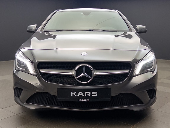 Mercedes-Benz CLA180 13 of 30