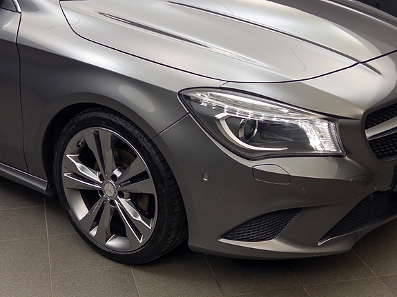 Mercedes-Benz CLA180 3 of 30