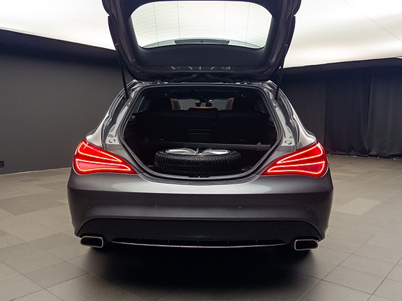 Mercedes-Benz CLA180 12 of 30