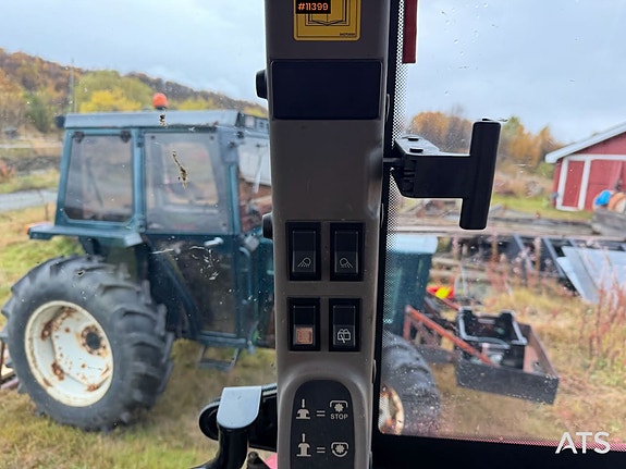 CASE IH  9103 IH 4x4 traktor m/ frontlaster. 11 of 30