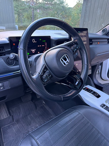 Honda e:Ny1 20 of 27