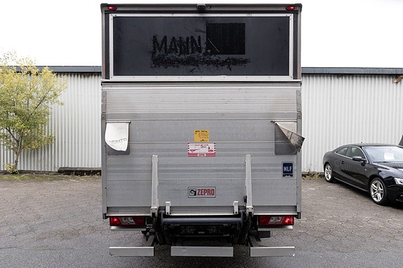 Ford Transit 350 L3 Van 5 of 26