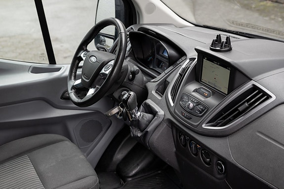 Ford Transit 350 L3 Van 19 of 26