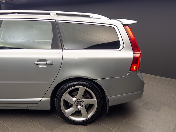 Volvo V70 20 of 30