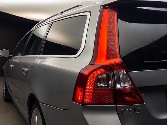 Volvo V70 21 of 30