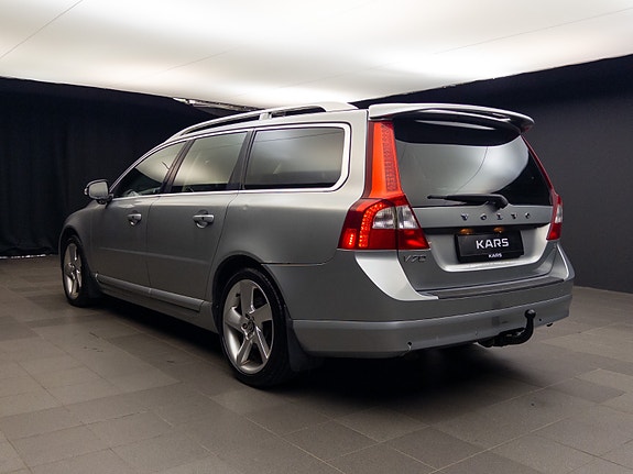 Volvo V70 9 of 30