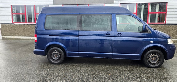 Volkswagen Caravelle 13 of 30