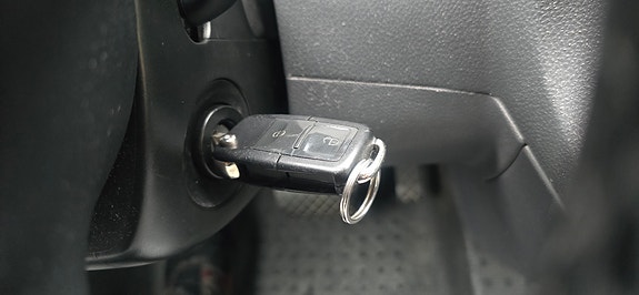 Volkswagen Caravelle 30 of 30