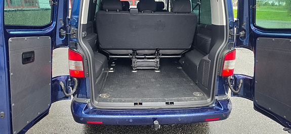 Volkswagen Caravelle 15 of 30
