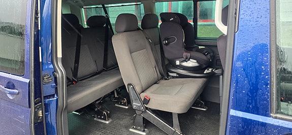 Volkswagen Caravelle 18 of 30