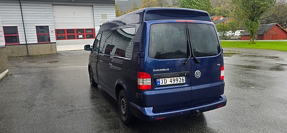 Volkswagen Caravelle 9 of 30