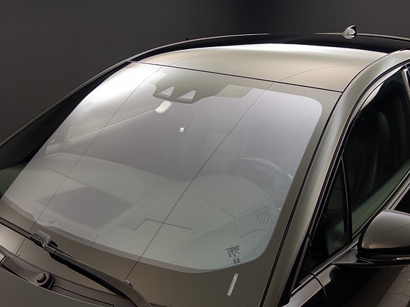 Jaguar I-PACE 25 of 30