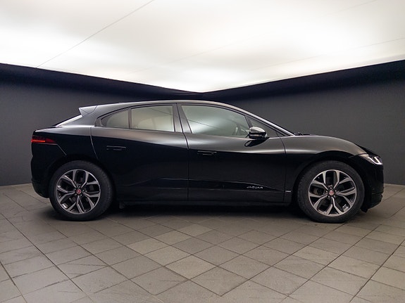 Jaguar I-PACE 5 of 30