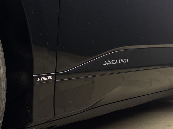 Jaguar I-PACE 27 of 30