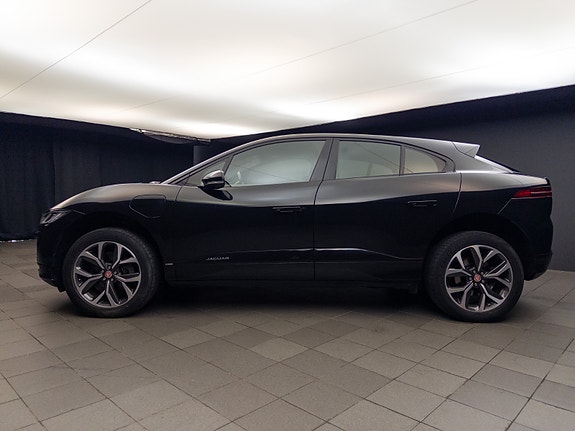 Jaguar I-PACE 7 of 30