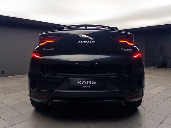 Jaguar I-PACE 15 of 30