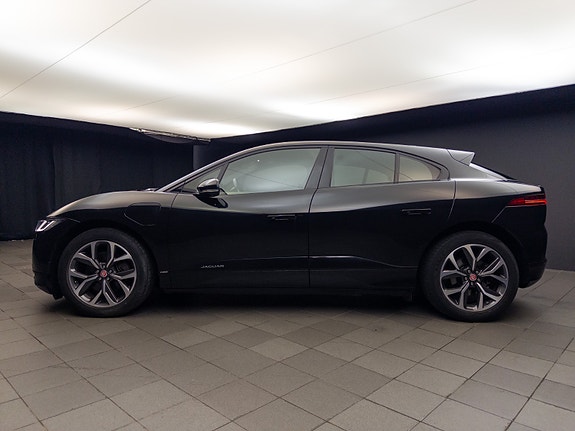 Jaguar I-PACE 6 of 30