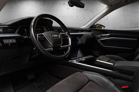 Audi e-tron 22 of 30