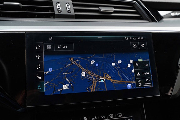 Audi e-tron 16 of 30