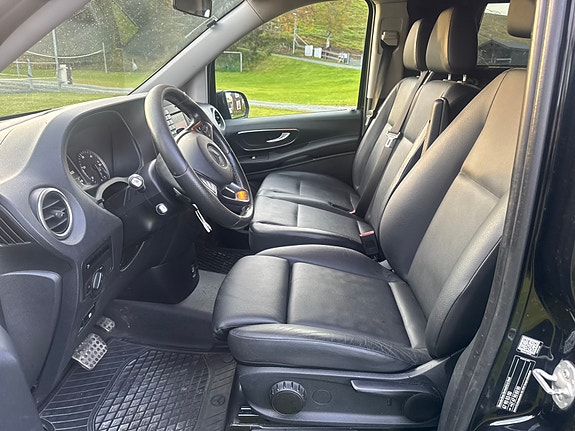 Mercedes-Benz Vito 119 22 of 30