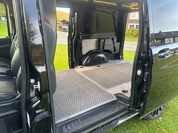 Mercedes-Benz Vito 119 29 of 30