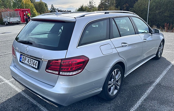 Mercedes-Benz E200 d 7 of 20
