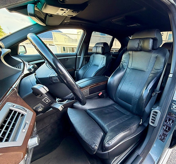 BMW 730d 28 of 30