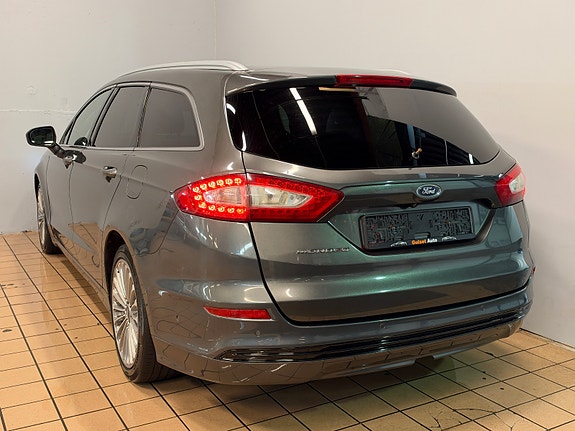 Ford Mondeo 12 of 27