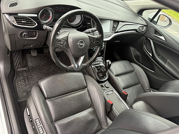 Opel Astra 20 of 30