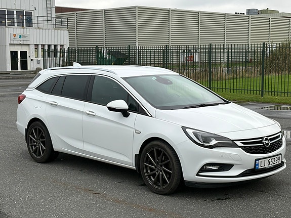 Opel Astra 3 of 30