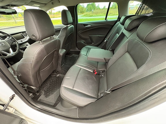 Opel Astra 16 of 30