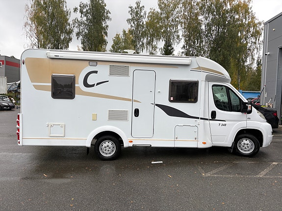 Carado T348 KUN 57000 KM SENKESENG/SYKKELSTATIV/MARKISE/SOLCELLE/TRUMA/FINANS.. 2 of 19