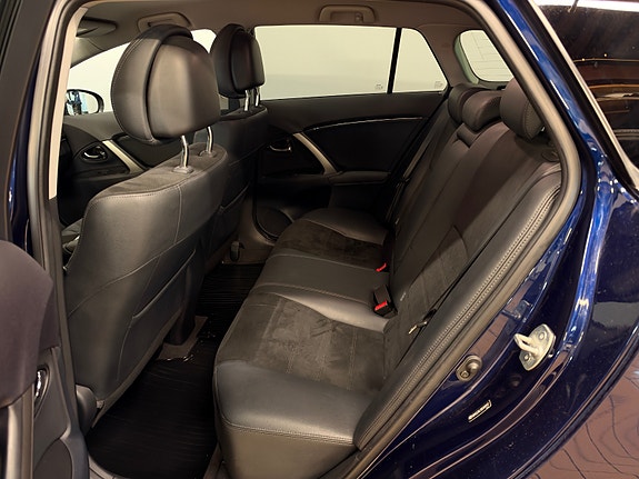 Toyota Avensis 16 of 27
