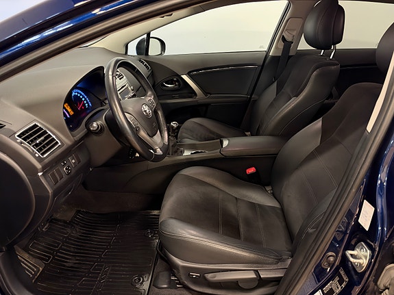 Toyota Avensis 14 of 27