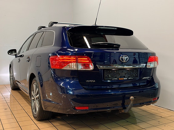 Toyota Avensis 11 of 27