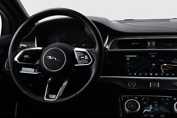 Jaguar I-PACE 15 of 26