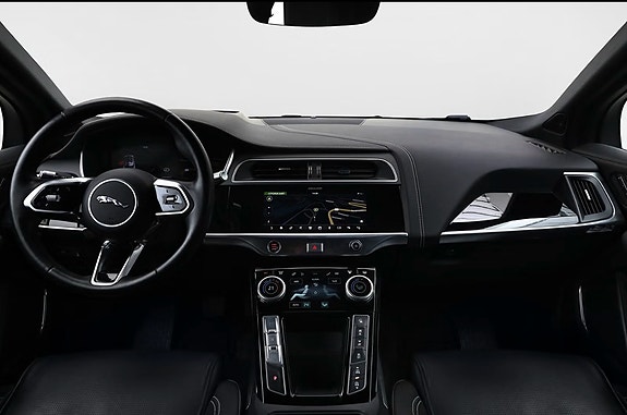 Jaguar I-PACE 14 of 26