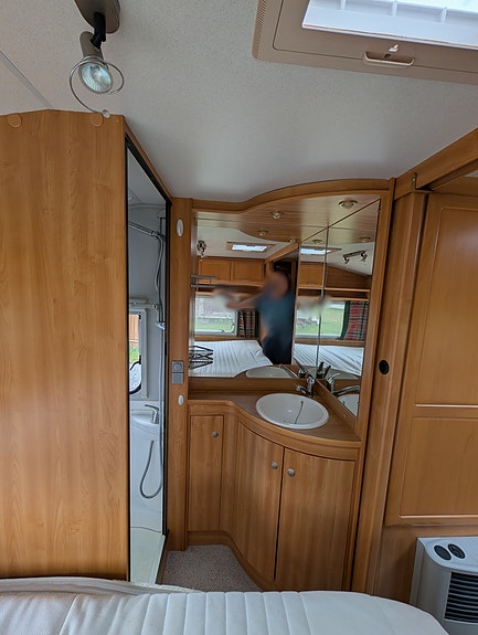 Knaus Royal Azur 650 30 of 30