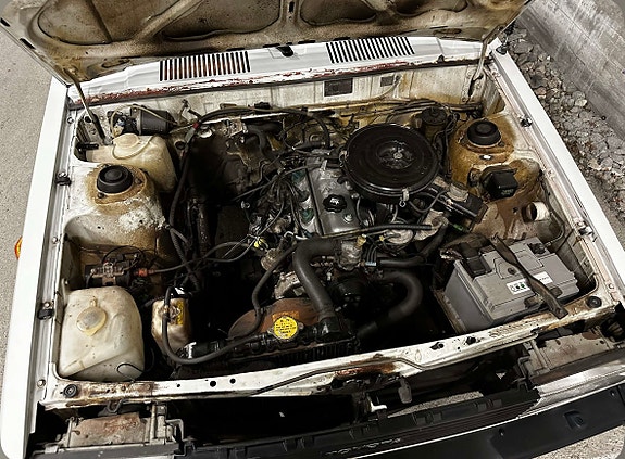 Toyota Corolla 8 of 11