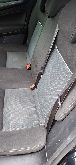 Ford Mondeo 14 of 19