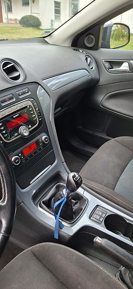 Ford Mondeo 8 of 19