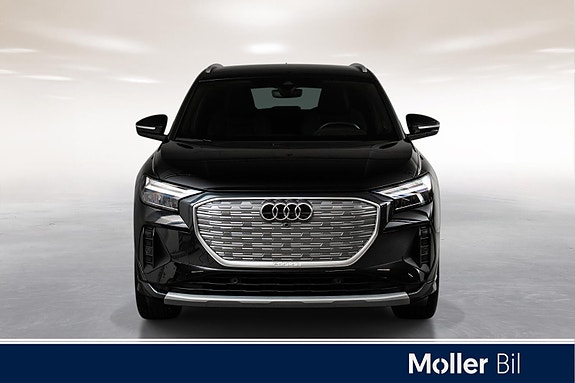 Audi Q4 e-tron 3 of 18