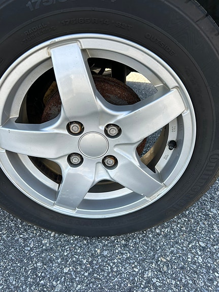 Toyota Yaris 10 of 10