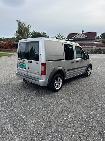 Ford Transit Connect 5 of 14