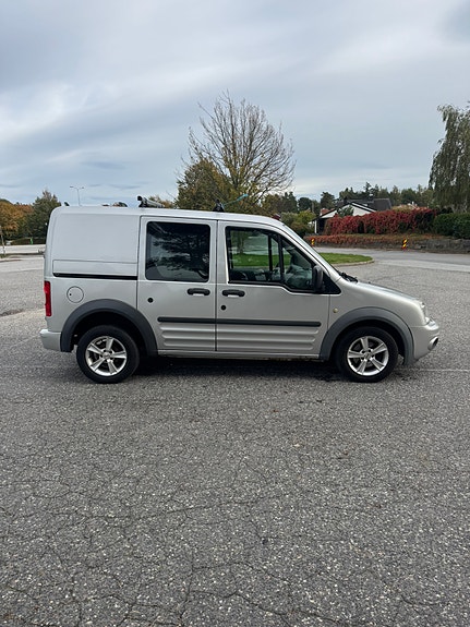 Ford Transit Connect 4 of 14